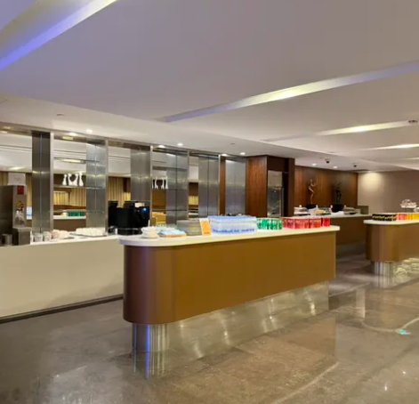 No. 36 China Eastern Lounge